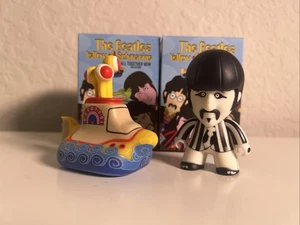 Titans Beatles Yellow Submarine 3" Misterioso Mini Ringo y Amarillo Submarino Figuras - Imagen 1 de 6
