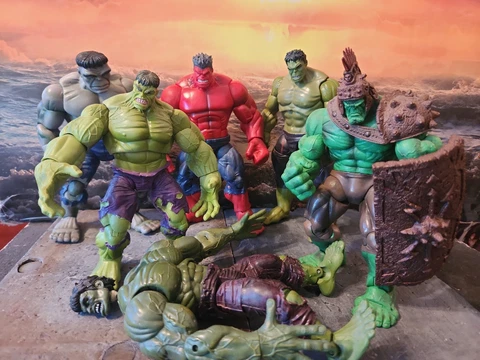 marvel legends HULK Figure lot Cover
