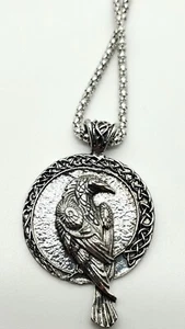 Cuervo Cuervo Celta 2 Caras Dije Colgante Collar Tono Plata Amuleto Nórdico Nuevo - Imagen 1 de 6