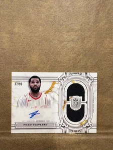 2023-24 Topps Royalty Regalia Relic Signatures #RRSFV Fred VanVleet /99 - Picture 1 of 2