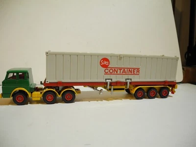 SIKU V318 RARE HANOMAG HENSCHEL 1:60 CONTAINER-TRANSPORTER TRUCK  1971-74 EXCELL - Image 1 of 4