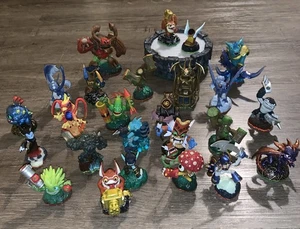 Lot 25 Skylander Activision Figures Mixed & Portal - Picture 1 of 8