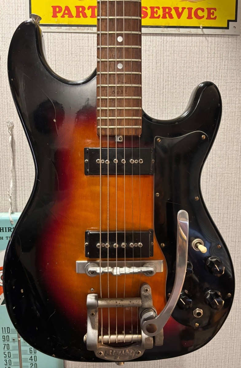 Carvin AC-50 (フレットレス) Carvin electro-acoustic bass AC
