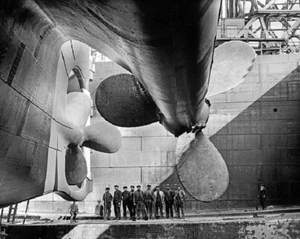 Imagen de las hélices Titanic White Star RMS en dique seco 8""x 10"" Foto 11 - Imagen 1 de 1