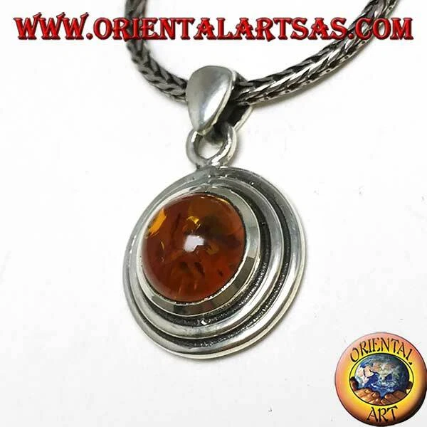 Ciondolo In Argento 925‰ con un ambra tonda e bordo a due cerchi - Immagine 1 di 1