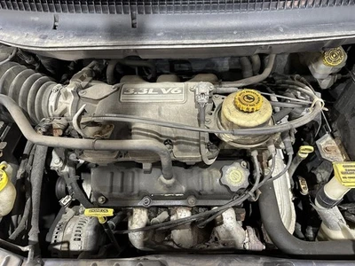 DODGE CARAVAN 2001-2004 COMPRESSOR 3.3L W/O REAR AC - Image 1 of 4