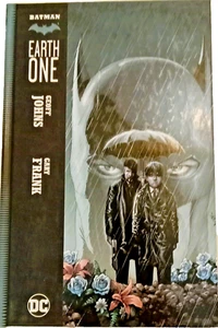 Batman Earth One Vol 1 Hardcover DC Comics Geoff Johns 2012 NEW!!! - Picture 1 of 2