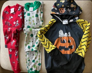 Hanna Andersson 4T Peanuts PJ Sets (2) &  Backyardbaby Halloween hoodie (GWM 3) - Picture 1 of 17
