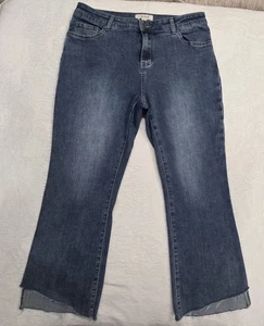 Jeans donna Charlie B cropped con orlo asimmetrico taglia 10 nuovo senza etichette - Foto 1 di 9
