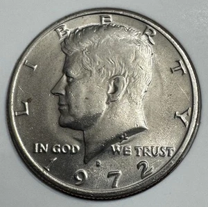 1972-D Kennedy Half Dollar Profile Doubling Error Raw AU - Picture 1 of 4