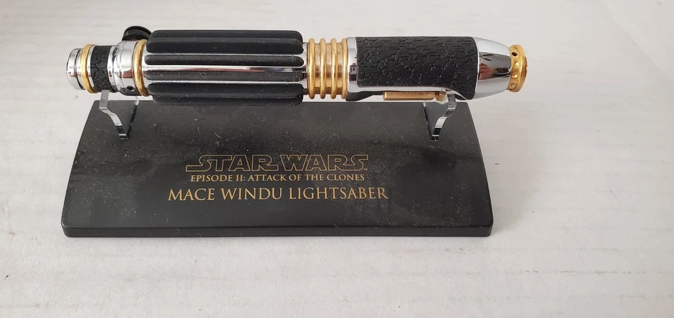 Sable de luz Mace Windu 5" Episodio II 2004 Star Wars réplicas maestras Lucasfilm LTD Foto 1 de 4