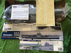 Revell USS Forrestal CV59 ship model kit new complete missing box cover 1/600 - Picture 1 of 3