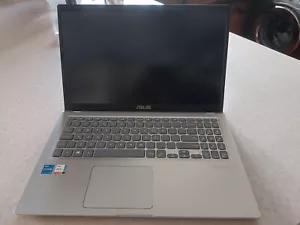 ASUS Vivobook 15.6" Intel i5-1135G7, 8GB RAM, 256GB SSD - No Video - Picture 1 of 2