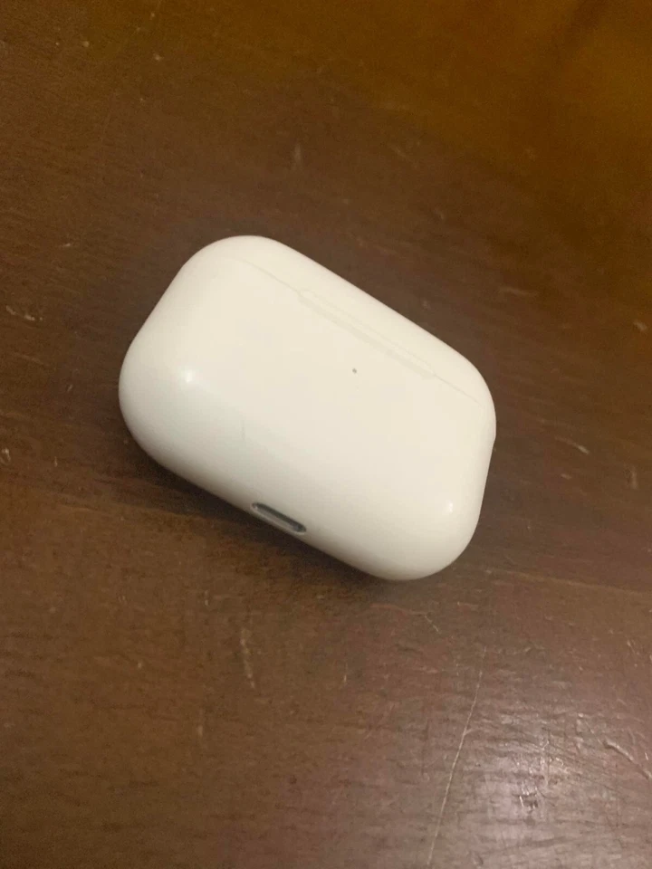 Apple AirPods Pro -White - Image 1 of 4