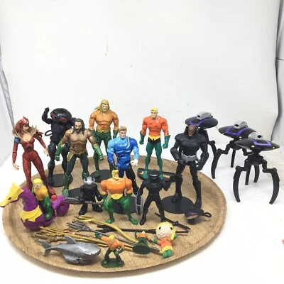 DC Universe Aquaman Lote De 19 Figuras Y Accesorios Sueltos McFarlane Foto 1 de 4
