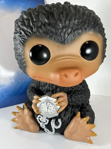 Fantastic Beasts 2 The Crimes of Grindelwald Niffler 10" Harry Potter Pop Open - Picture 1 of 12