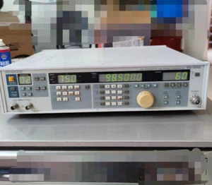 1 PCS Kenwood SG-5110 FM Stereo / FM-AM Signal Generator, 100KHz-110MHz - Picture 1 of 10
