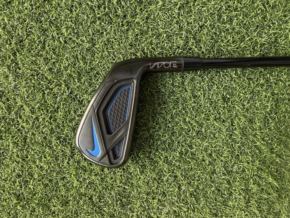 Raro Nike Vapor Fly Pro Negro 4 Hierro Grafito Varilla Rígida Como Nuevo!! Brooks Koepka Foto 1 de 4