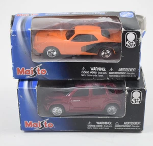 Lote Autoridad de Tránsito Maisto PT Cruiser y Hemi Cuda 1/64 Diecast - Imagen 1 de 8