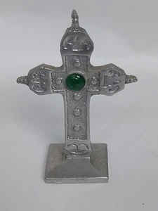 Kleines Vintage Aluminium Zinn grüner Stein Kreuz Wohnkultur 4,75" - Bild 1 von 5