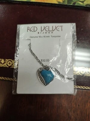 Joya de Terciopelo Rojo Genuino 16 X 16 MM Turquesa Corazón Colgante/Collar Tono Plateado Foto 1 de 2