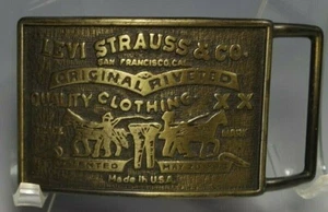 HEBILLA DE CINTURÓN LEVI STRAUSS & CO ROPA ORIGINAL REMACHADA DE COLECCIÓN MUY LIMPIA PEQUEÑA - Imagen 1 de 2