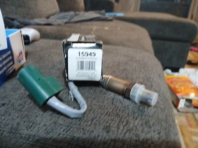 NOVO Sensor de Oxigênio Bosch 15949 2001-2004 Nissan Altima - Imagem 1 de 2
