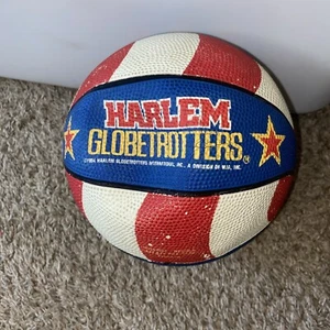 Vintage Harlem Globetrotters 1994 Basketball Mini Baden Needs Air 7 inch - Picture 1 of 5