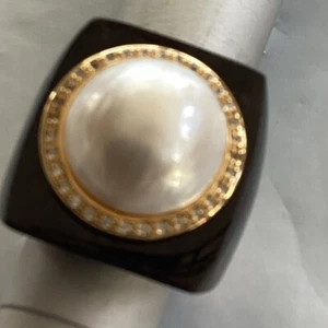 HSN Kwan Cabochon White Pearl Black Cocktail Ring Sterling Silver Size 7 - Picture 1 of 5
