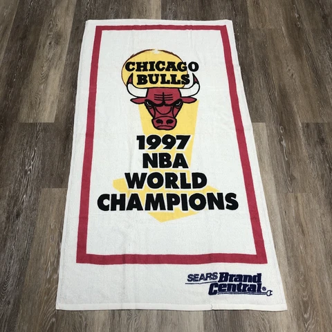 Vintage 1997 Chicago Bulls Championship Beach Towel White W/ Graphic NBA 30”x55” Cover