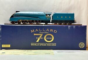 Hornby R2684 Mallard LNER Class A4 Locomotive 18CT Gold Plated Ltd Ed Read Desc