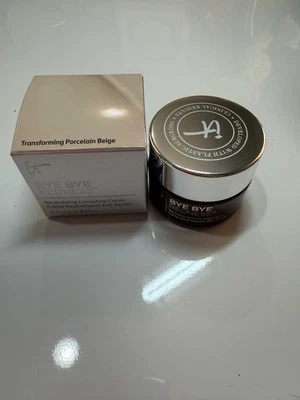 IT COSMETICS BYE BYE CREMA CORRECTORA NEUTRALIZANTE ENROJECIMIENTO - Porcelana Beige Foto 1 de 3