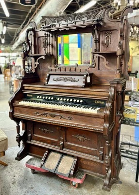 Antique 1908 Windsor Pump Organ, Solid Oak w Beveled Mirror & Victorian Detail - Image 1 of 4
