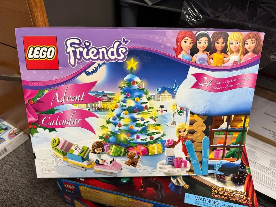 LEGO FRIENDS: Friends Advent Calendar (3316) Box Damage NEW - Image 1 of 1