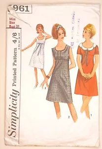 Vintage 1960s Simplicity 5961 Super Cute Empire LIne Summer Little Black Dress - Picture 1 of 3