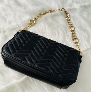 Forever 21 Black Leather Quilt Quilted Zig Zag Formal Purse w/ Gold Chain Strap - Picture 1 of 21