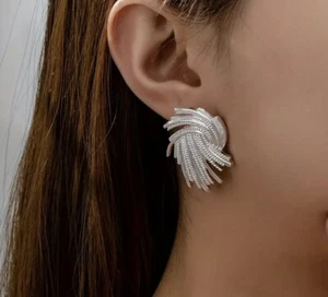 Anthropologie Feather Geometric Earrings Textured Stud Woven Boho Silver Retro - Picture 1 of 9