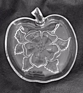 Hazel-Atlas?? Clear Glass Apple Blossom Orchard Snack Plate Dish Saucer  - Picture 1 of 5