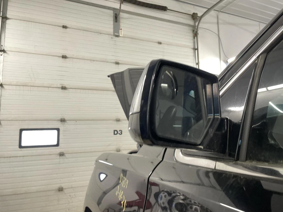 Espejo retrovisor de puerta izquierdo usado se adapta a: Chevrolet Tahoe 2016 eléctrico sin intermitente grado izquierdo Foto 1 de 4