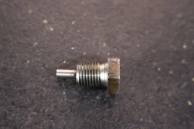 PARAFUSO PLUGUE PARAFUSO RETO MOTOR YAMAHA XS750 XJ1100 XS850 XV700 XV750 XJ750 - Imagem 1 de 4