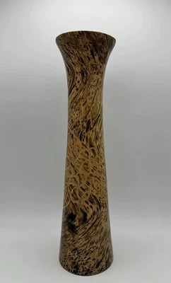 Madera de mango tallada a mano con diseño cónico | Grabado de flores  Foto 1 de 4