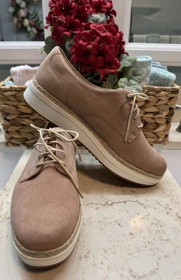 Zapato Clarks Teadale Rhea 10M Cuero Beige Gamuza Con Cordones  Foto 1 de 4