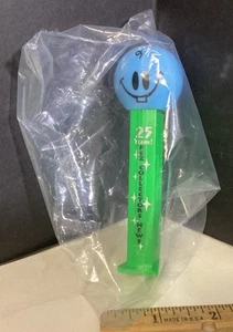 Pez Collectors News 25 Años Bebé Emoji Raro Exclusivo Edición Limitada. - Imagen 1 de 3