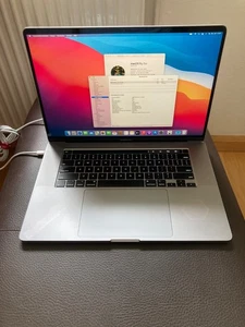 2019 Apple MacBook Pro 16 Zoll + Intel i7 2,6 + 512 GB SSD + 32 GB RAM + QUERTY - Zdjęcie 1 z 8