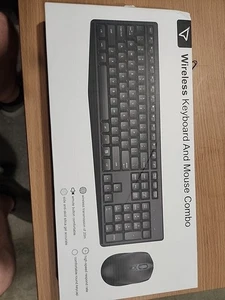 Wireless Keyboard and Mouse Combo Set 2.4G BRAND NEW. - Picture 1 of 4