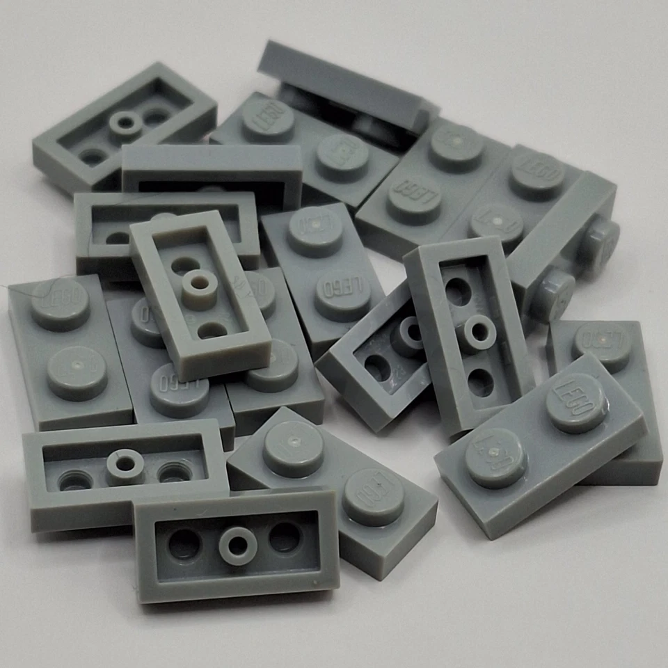 Lego 20 Light Bluish Gray Plates 1 x 2 Stud Pieces 3023 — 第 1/1 张图片