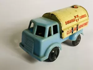 WELLS BRIMTOY Pocketoy - Plato de hojalata BOROUGH Council - Original vintage (ref41) - Imagen 1 de 5