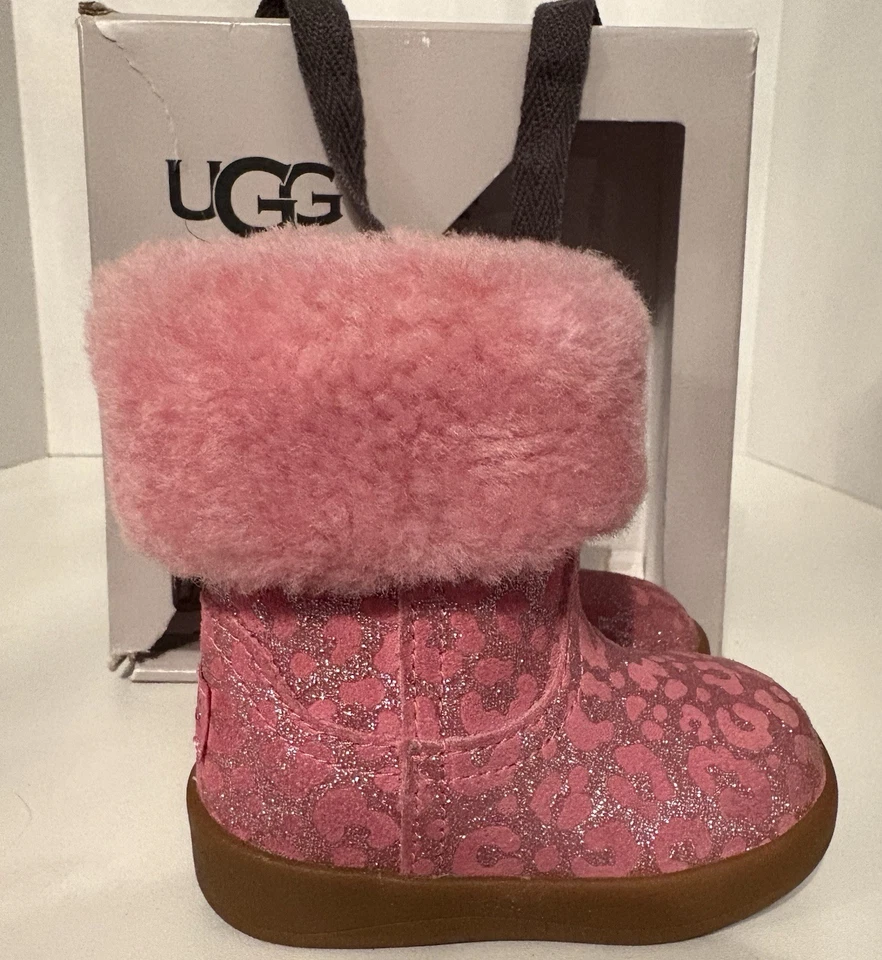 Новый в коробке UGG девочек младенца металлический розовый леопард стриженный мех ботинки 02/03 6-12 месяцев - Изображение 1 из 4
