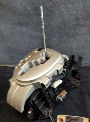 Toyota Yaris 2008 cambio de marchas automático aire acondicionado selector conjunto Foto 1 de 4