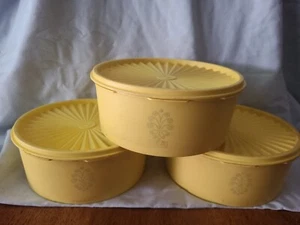 3er Set Vintage 8 Tassen gelbe Narzisse Servalier Kanister (1204-11) Tupperware - Bild 1 von 4